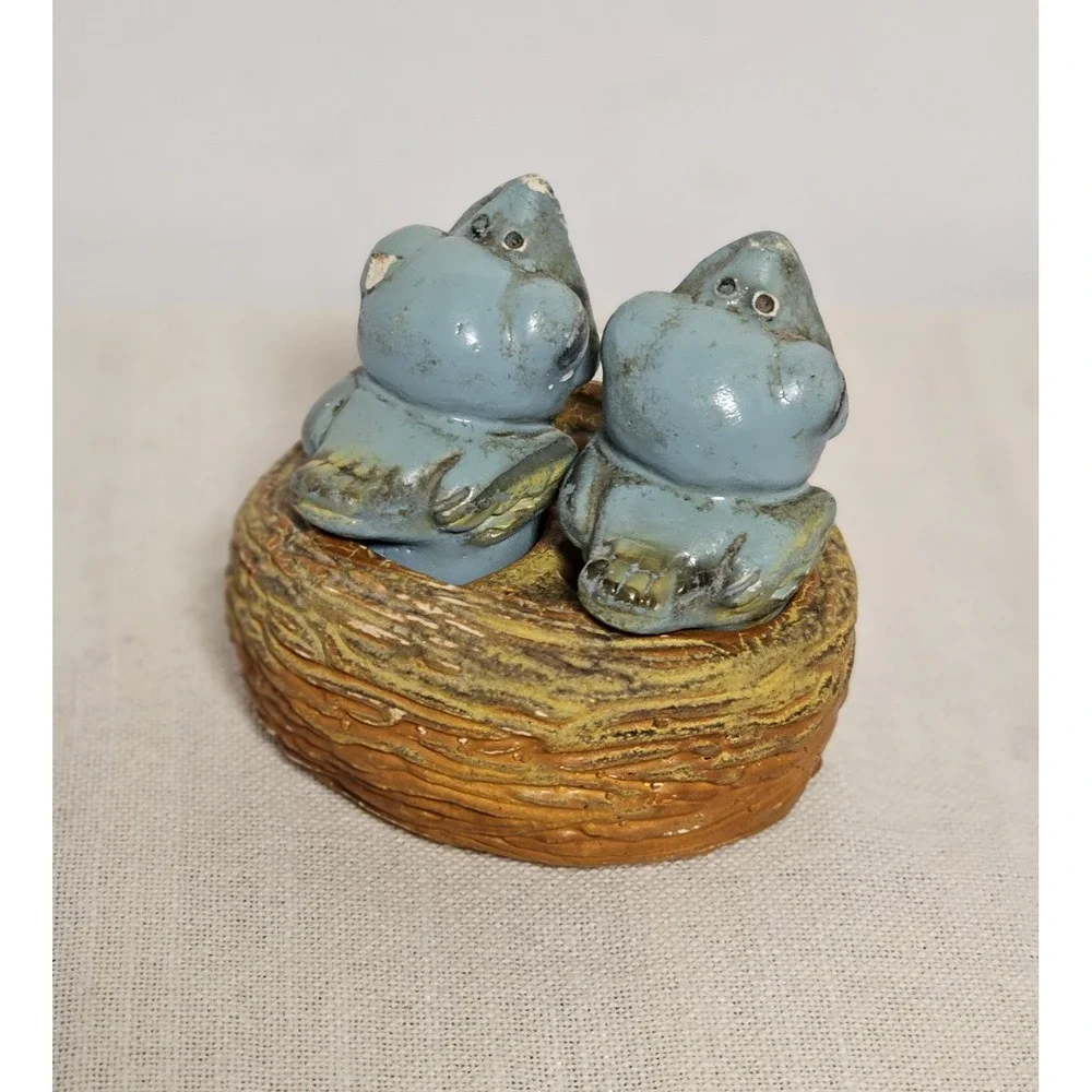 Vintage Ceramic Blue Birds In Nest Salt And Pepper Shakers